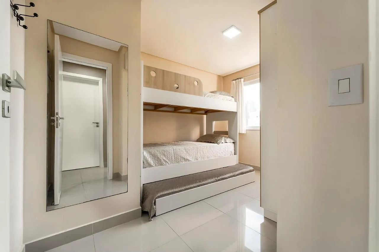 Residencial Edite No Centro De Bombinha Bombinhas